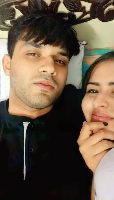 Muskan Malik model top image