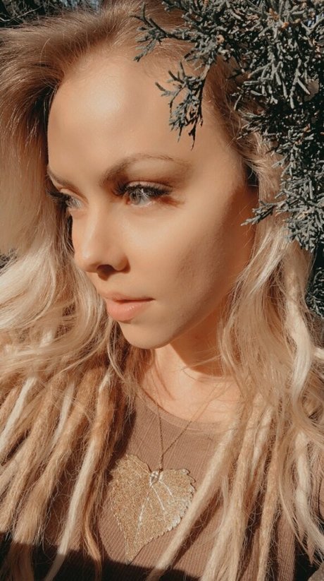 Nina Rei star adult picture