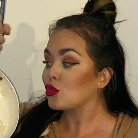Scarlett Moffatt best star photo