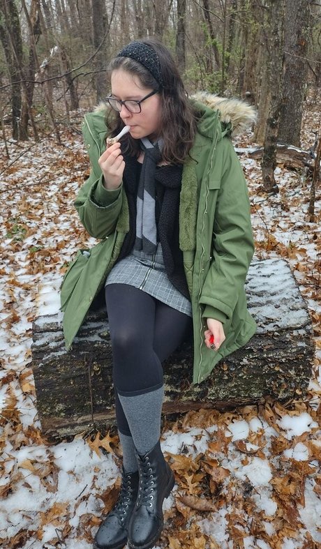 trippyhippie demise best actress pics