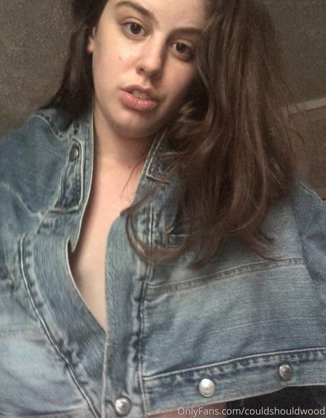 couldshouldwood pornstar beautiful photo