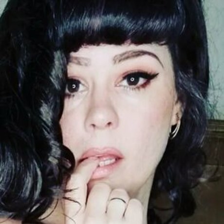 Goddess Tuesday model porn img