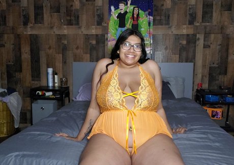 lilpineapple16 adult model photos