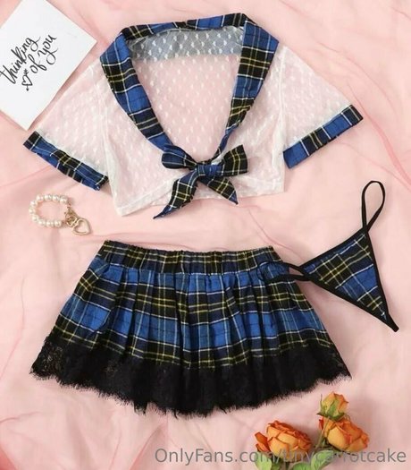 tinycarrotcake sex actress images