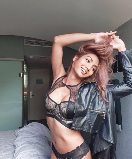 vivakimtsbkk star beautiful photos