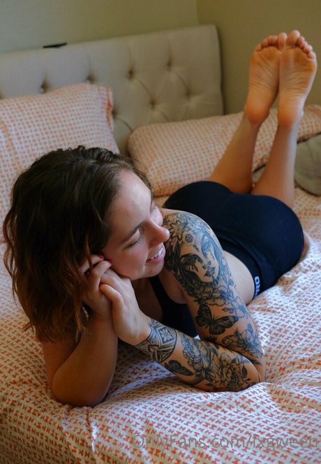 lxgween exclusive pornstar photos