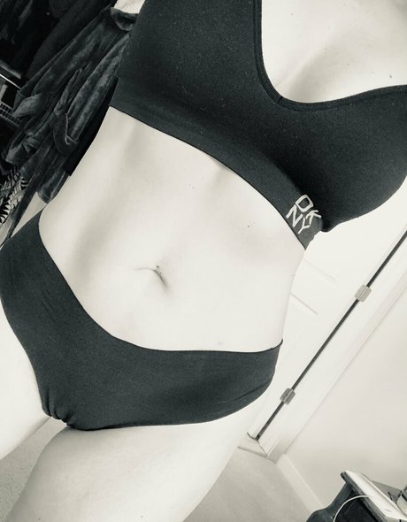 unconstrainedbyu top actress pic