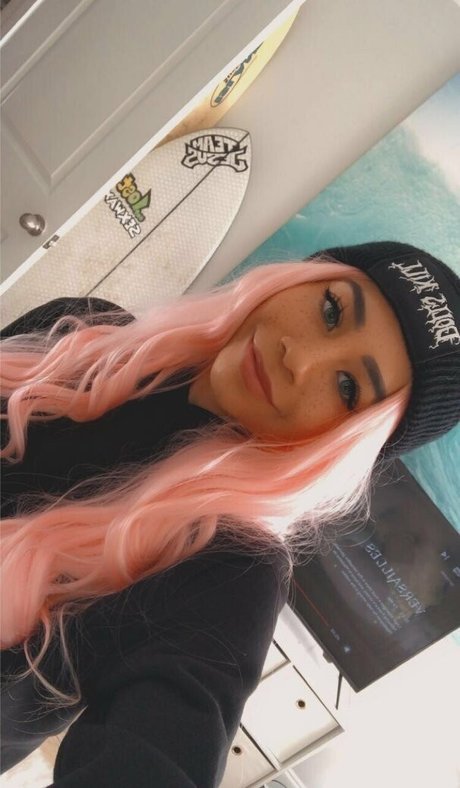 roxannesims porn star images