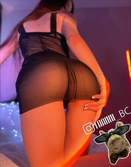 taanni naked pornstar images