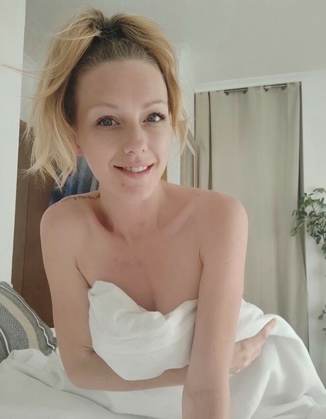 Polly Kendall free pornstar gallery