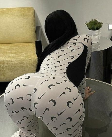 Lalatupy hd actress photos