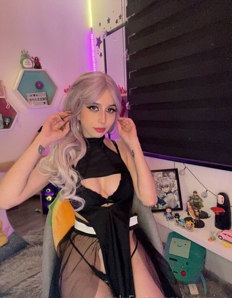 cuterivo art actress photos