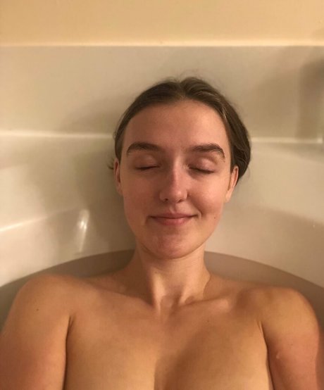 foxyopheliaa pornographic model gallery