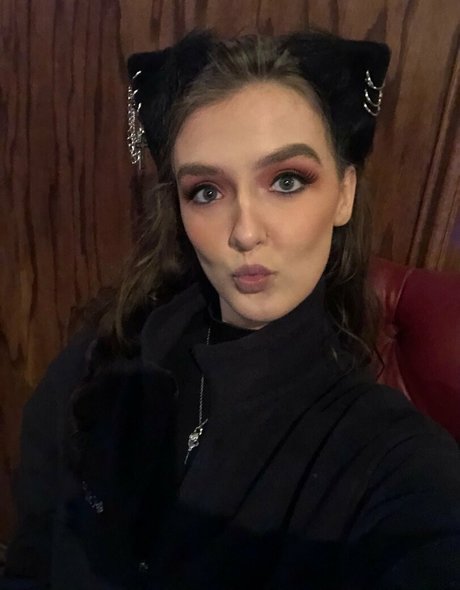 foxyopheliaa exclusive model photo