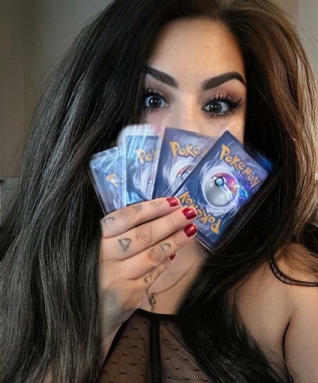 Cl0utstrife perfect actress images