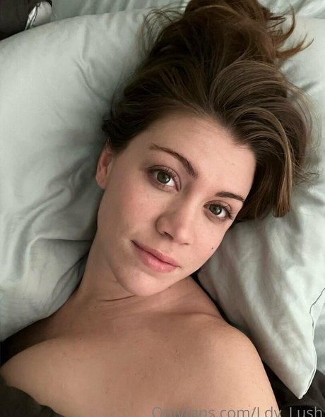 ldy lush adult model photo