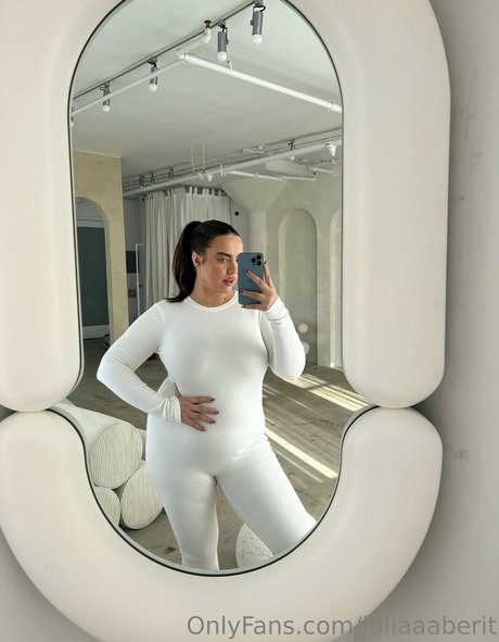 juliiaaberitttt high quality actress gallery