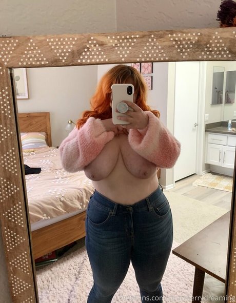 strawberrydreaming model top galleries