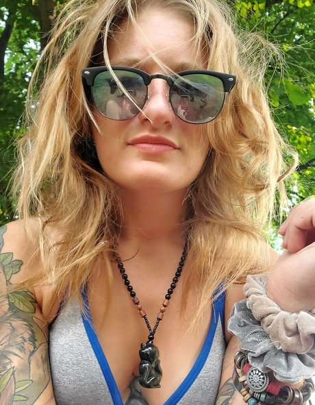 mikaylarainesfans perfect pornstar pictures