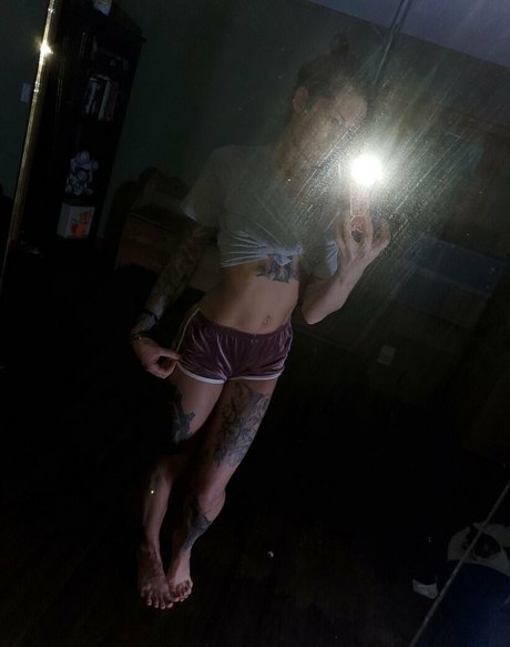 mikaylarainesfans model hd gallery