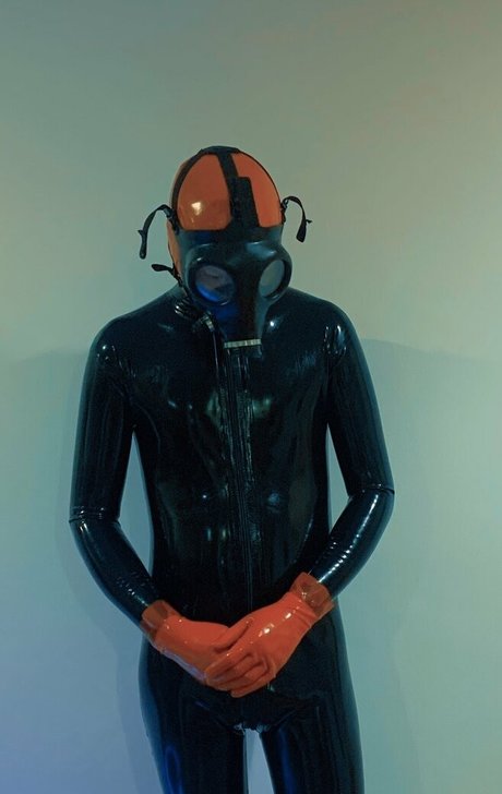 manfromearth high quality actress image