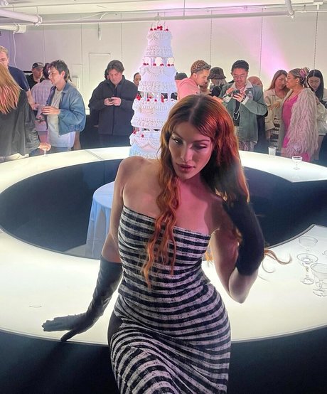 ysidorabravo star naked pictures