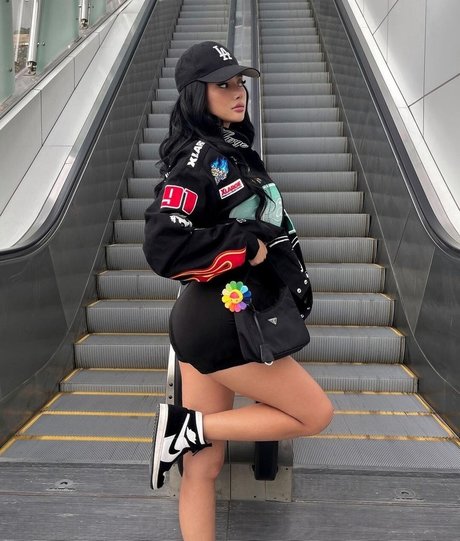 Nika Higashionna xxx model gallery