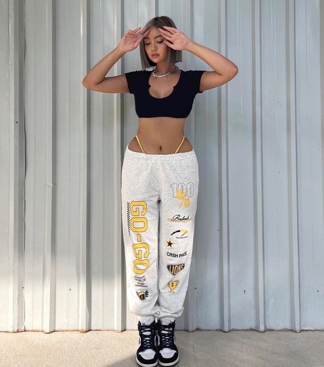 Nika Higashionna free star picture