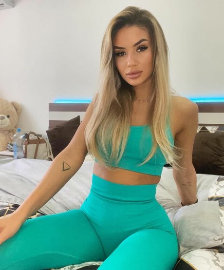 Biancabiiiib adult actress photos