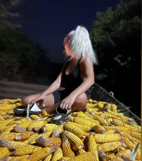 Biancabiiiib pornographic star archive