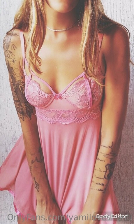 yamiloveshanti model art pic