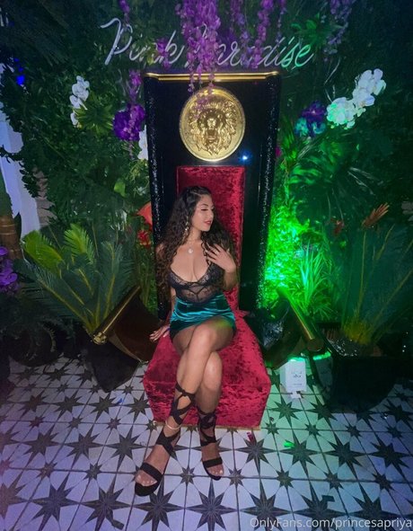 hannahsharpe18 model pornographic picture