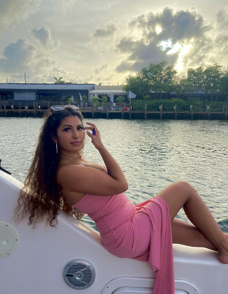 hannahsharpe18 xxx pornstar archive