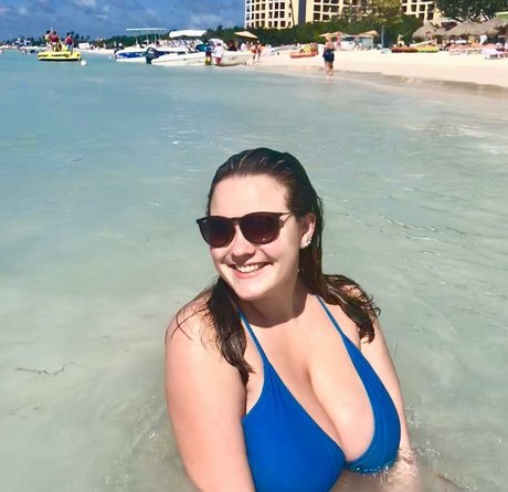 Olivia H pornstar exclusive pictures