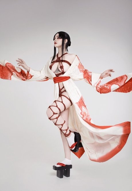 Senedy model hd pictures