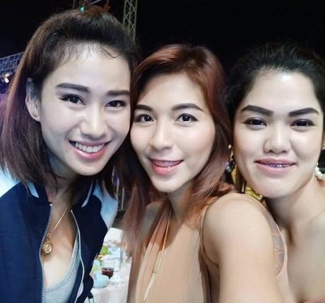 Saowalak Saifak exclusive actress img