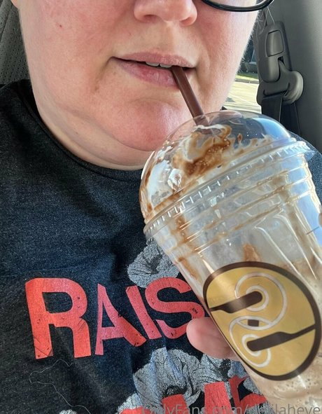 delilaheve hot pornstar photos