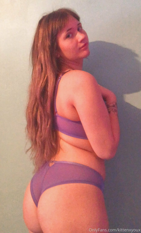 kittenxyoux hot star photo