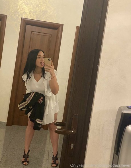 yourgoddess4ever model sexy archive