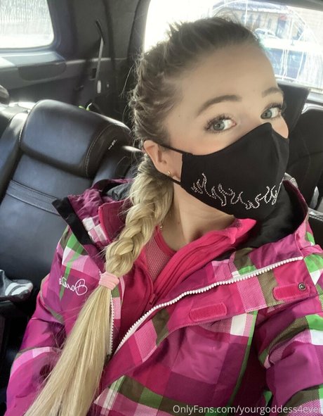 yourgoddess4ever pornstar picture