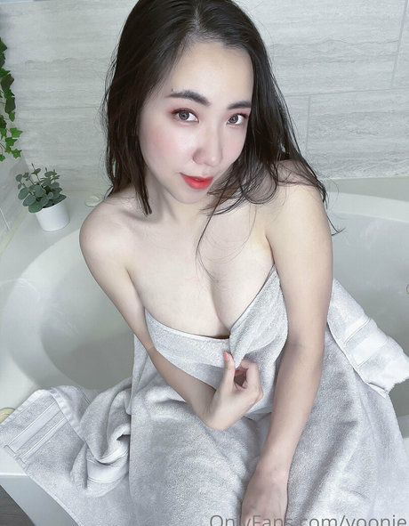 Yoonie erotic actress archive