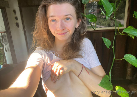 beeboo girl nude star gallery