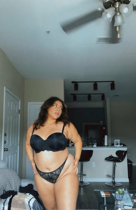 Grxceuncensored model naked pictures