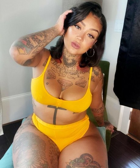 Donna Lombardi nice model image