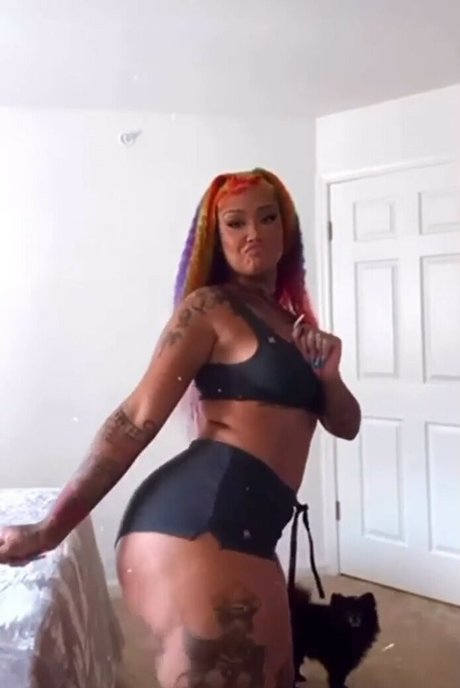 Donna Lombardi star nude gallery