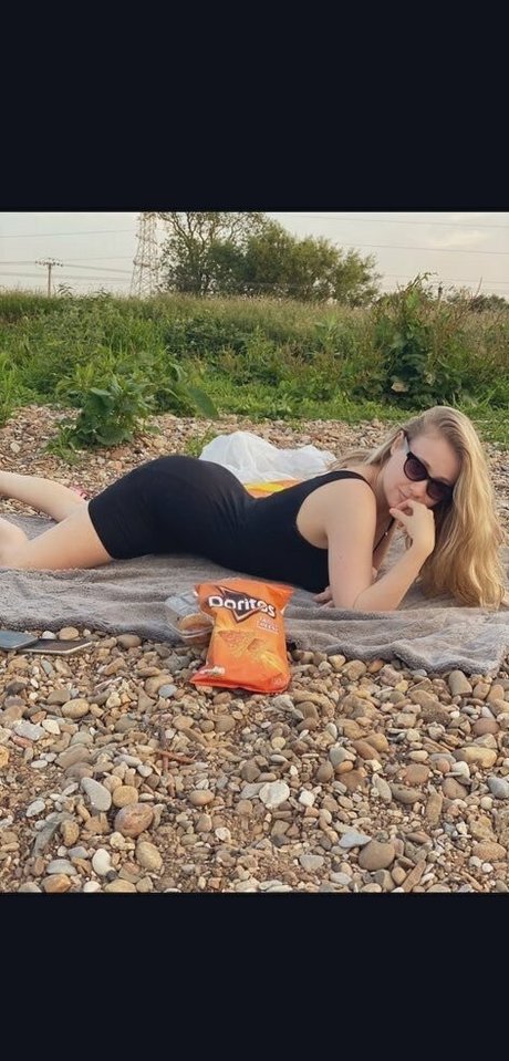 Cara Arabella model porn pictures