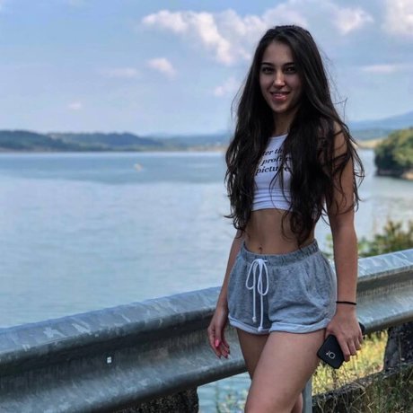 Madalina Mates pornstar nude images