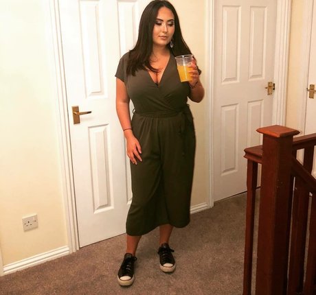 Hugekcups star hd pic