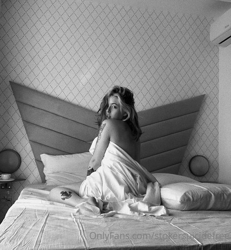 stokersuicidefree best model gallery