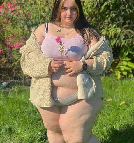 Wero7 7 7 nude model photos